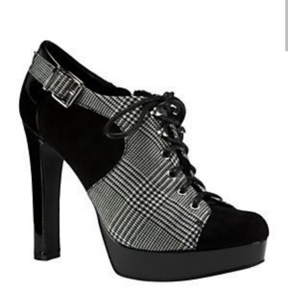 GIANNI BINI SIZE 6 HEELS with buckles